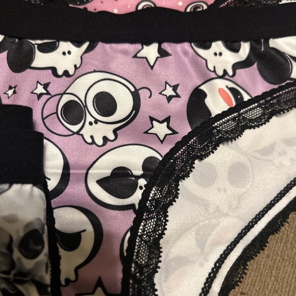 Morvia 3pk lace trim Skater goth Emo Bikini panties Large plus size skulls Pink - Picture 4 of 12